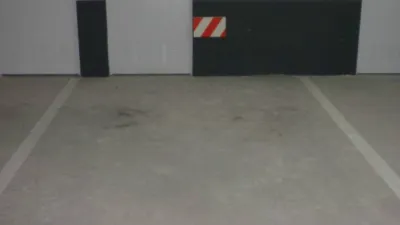 Piso en alquiler en Avenida de la Constitución, cerca de Calle de Rosalía de Castro, Cariño de 490 €