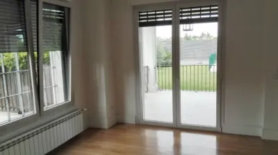 Chalet en alquiler en Calle Bellatrix - Imagen 6