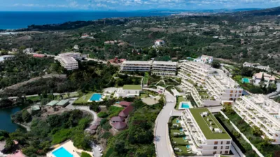 Promoción Thera, Calle Torrevigía s/n. Selwo (Estepona)