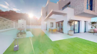 Chalet on Avenida Barcelona, s/n photo 3
