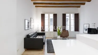 Promoción histórica reformada en el corazón del Gótico, El Barri Gòtic (Distrito Ciutat Vella. Barcelona Capital) de 450.000 €