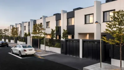 Townhouse on Calle de Noruega, s/n photo 5