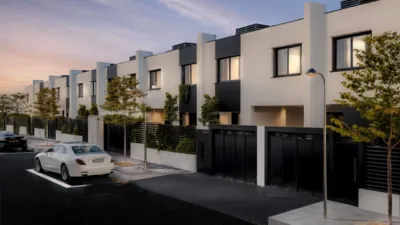 Townhouse on Calle de Noruega, s/n photo 2
