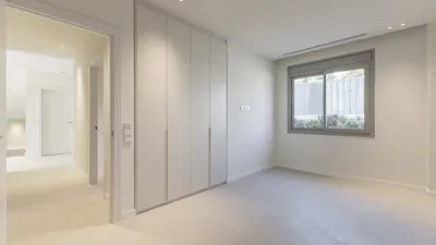 House in Centre photo 9