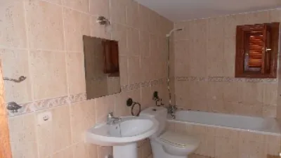 Apartment on Navel Street photo 8