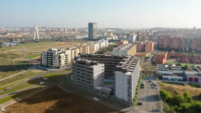 Promoción Residencial Granada, Avenida Príncipe de Asturias, esquina Calle Francisco Guerra s/n. Huerta Rosales-Valdepasillas (Badajoz Capital) de 286.000 €