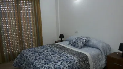 Piso en alquiler en Avenida de la Constitución, cerca de Calle de Rosalía de Castro, Cariño de 490 €