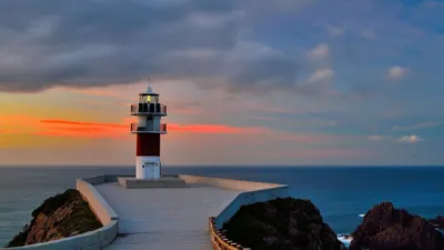 Piso en alquiler en Avenida de la Constitución, cerca de Calle de Rosalía de Castro, Cariño de 490 €