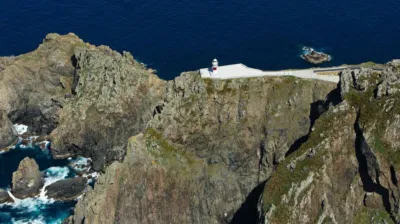 Piso en alquiler en Avenida de la Constitución, cerca de Calle de Rosalía de Castro, Cariño de 490 €