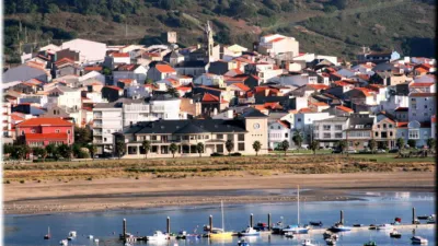 Piso en alquiler en Avenida de la Constitución, cerca de Calle de Rosalía de Castro, Cariño de 490 €