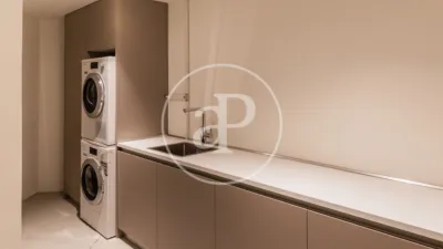 Penthouse on Carrer de Miquel Rosselló i Alemany photo 5