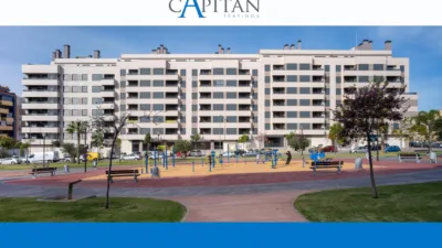 Piso en venta en Calle Joaquín Turina, s/n, El Cónsul-El Romeral-La Colonia Santa Inés (Distrito Teatinos-Universidad. Málaga Capital) de 462.000 €