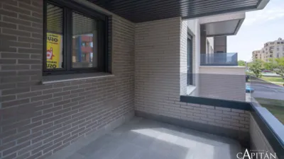 Piso en venta en Calle Joaquín Turina, s/n, El Cónsul-El Romeral-La Colonia Santa Inés (Distrito Teatinos-Universidad. Málaga Capital) de 462.000 €