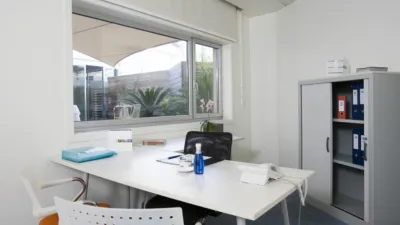 Oficina en alquiler en Calle de Colón, Centro-Areal (Distrito Casco Urbano. Vigo) de 725 €<span>/mes</span>