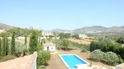 Chalet on Avenida Jalon photo 8