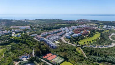 Promoción Skye Casares Golf, Urbanización Casares Golf Garden /UR12 62. Finca Cortesín (Casares) de 440.000 €