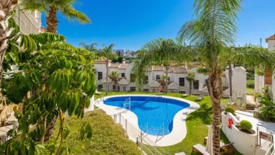 Promoción Altoasis, Calle Perú, Azafata Golf s/n. Costa Natura (Estepona) de 470.250 €