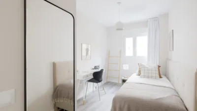 Promoción Célere Laos, Calle Nueva Delhi  (cercana a la comisaría de Emilio Lemos) 6. Avenida de las Ciencias-Emilio Lemos (Distrito Este-Alcosa-Torreblanca. Sevilla Capital) de 180.000 €