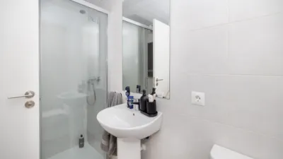 Promoción Célere Laos, Calle Nueva Delhi  (cercana a la comisaría de Emilio Lemos) 6. Avenida de las Ciencias-Emilio Lemos (Distrito Este-Alcosa-Torreblanca. Sevilla Capital) de 180.000 €