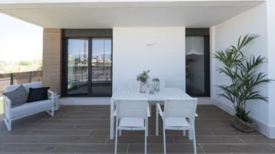 Piso en venta en Calle de la Gioconda, 32, Churriana-El Pizarrillo-La Noria-Guadalsol (Distrito Churriana. Málaga Capital) de 350.000 €