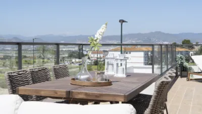 Piso en venta en Calle de la Gioconda, 32, Churriana-El Pizarrillo-La Noria-Guadalsol (Distrito Churriana. Málaga Capital) de 350.000 €