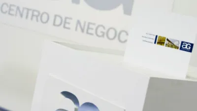 Oficina en alquiler en Calle de Colón, Centro-Areal (Distrito Casco Urbano. Vigo) de 144 €<span>/mes</span>