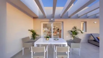 Promoción Albatros XIV, Calle Miguel Delibes 12. La Campana-Altos del Rodeo (Distrito Nueva Andalucía. Marbella) de 465.000 €