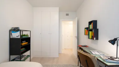 Promoción Residencial Alborada, Calle Pampaneira, frente C/ Bérchules s/n. Juventud-Sanders (Distrito Ronda. Granada Capital) de 270.000 €