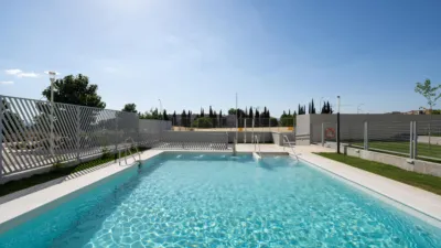 Promoción Residencial Alborada, Calle Pampaneira, frente C/ Bérchules s/n. Juventud-Sanders (Distrito Ronda. Granada Capital) de 270.000 €