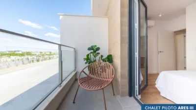 Promoción Insur Ares IV, Calle Pedro Luis Serrera Contreras s/n. Entrenúcleos (Dos Hermanas) de 351.000 €