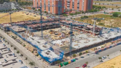Promoción Insur Ares IV, Calle Pedro Luis Serrera Contreras s/n. Entrenúcleos (Dos Hermanas) de 351.000 €