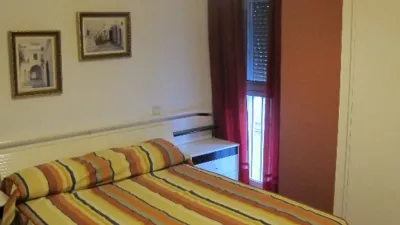 Piso en alquiler en Calle Resolana, 37, San Gil (Distrito Casco Antiguo. Sevilla Capital) de 960 €<span>/mes</span>