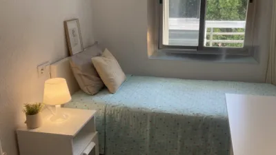 Piso en alquiler en Avenida del Mediterráneo, 1, cerca de Plaza de Cataluña, San Luis-Los Molinos (Almería Capital) de 880 €<span>/mes</span>