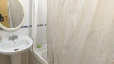 Habitación en alquiler en Calle de la República de Puerto Rico, 1, Santa Marina-La Paz (Badajoz Capital) de 210 €<span>/mes</span>