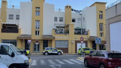 Piso en alquiler en Calle de Salvador Madrigal Rasero, 1, Barrio Bajo (San Juan de Aznalfarache) de 825 €<span>/mes</span>