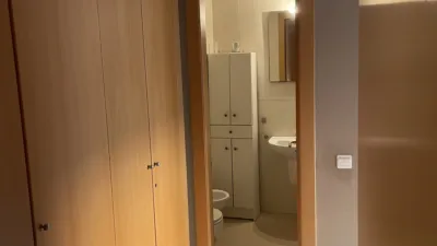 Piso en alquiler en Calle de Salvador Madrigal Rasero, 1, Barrio Bajo (San Juan de Aznalfarache) de 825 €<span>/mes</span>