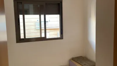 Piso en alquiler en Calle de Salvador Madrigal Rasero, 1, Barrio Bajo (San Juan de Aznalfarache) de 825 €<span>/mes</span>
