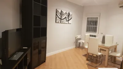 Habitación en alquiler en Avenida de San Juan de la Cruz, 27, Amate (Distrito Cerro Amate. Sevilla Capital) de 300 €<span>/mes</span>