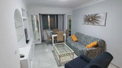 Habitación en alquiler en Avenida Doña Francisquita, 17, Juan XXIII-Rochelambert (Distrito Cerro Amate. Sevilla Capital) de 320 €<span>/mes</span>