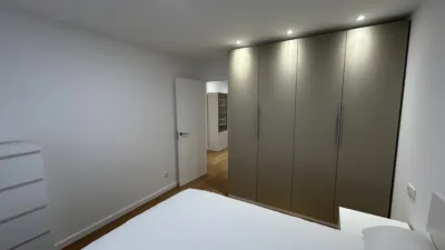 Piso en alquiler en Rúa de Ramón Cabanillas, 8, Ensanche (Santiago de Compostela) de 1.000 €<span>/mes</span>