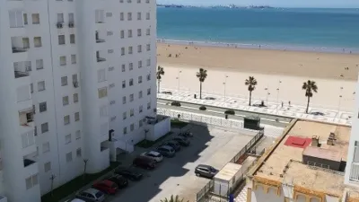 Piso en alquiler en Paseo Marítimo de Valdelagrana, 15, Valdelagrana (El Puerto de Santa María) de 850 €<span>/mes</span>