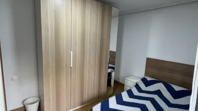 Habitación en alquiler en Calle de Gutiérrez Herrero, 10, La Magdalena-Versalles (Avilés) de 350 €<span>/mes</span>
