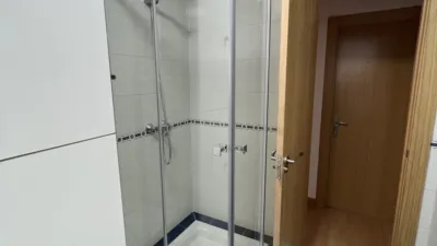 Habitación en alquiler en Calle de Gutiérrez Herrero, 10, La Magdalena-Versalles (Avilés) de 350 €<span>/mes</span>
