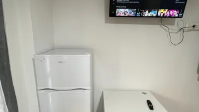 Habitación en alquiler en Calle de Gutiérrez Herrero, 10, La Magdalena-Versalles (Avilés) de 350 €<span>/mes</span>