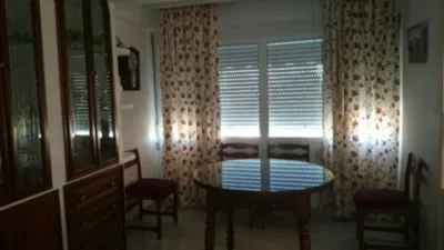 Habitación en alquiler en Calle Puerto de Piqueras, 7, Juan XXIII-Rochelambert (Distrito Cerro Amate. Sevilla Capital) de 350 €<span>/mes</span>
