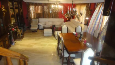 Ático en alquiler en Calle del Campo de Gómara, 4, Las Villas-Covaresa-Parque Alameda-La Rubia (Valladolid Capital) de 525 €<span>/mes</span>
