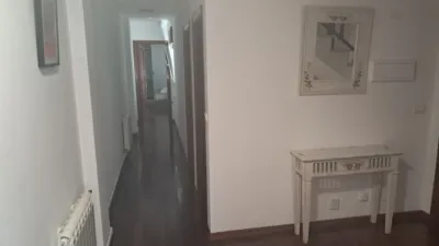 Duplex at 62 Serra Gañ Street photo 3