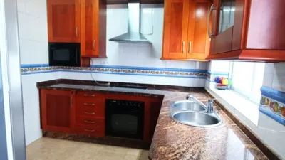 Piso en alquiler en Avenida del Corregidor, 12 - Więcej