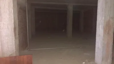 Local comercial en venta en Calle de los Irmandiños, 4 - Más