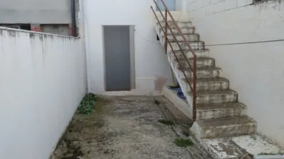 Casa adosada en venta en Calle de Rocasolano, 118, cerca de Camino de Molino, Monreal del Campo de 84.000 €